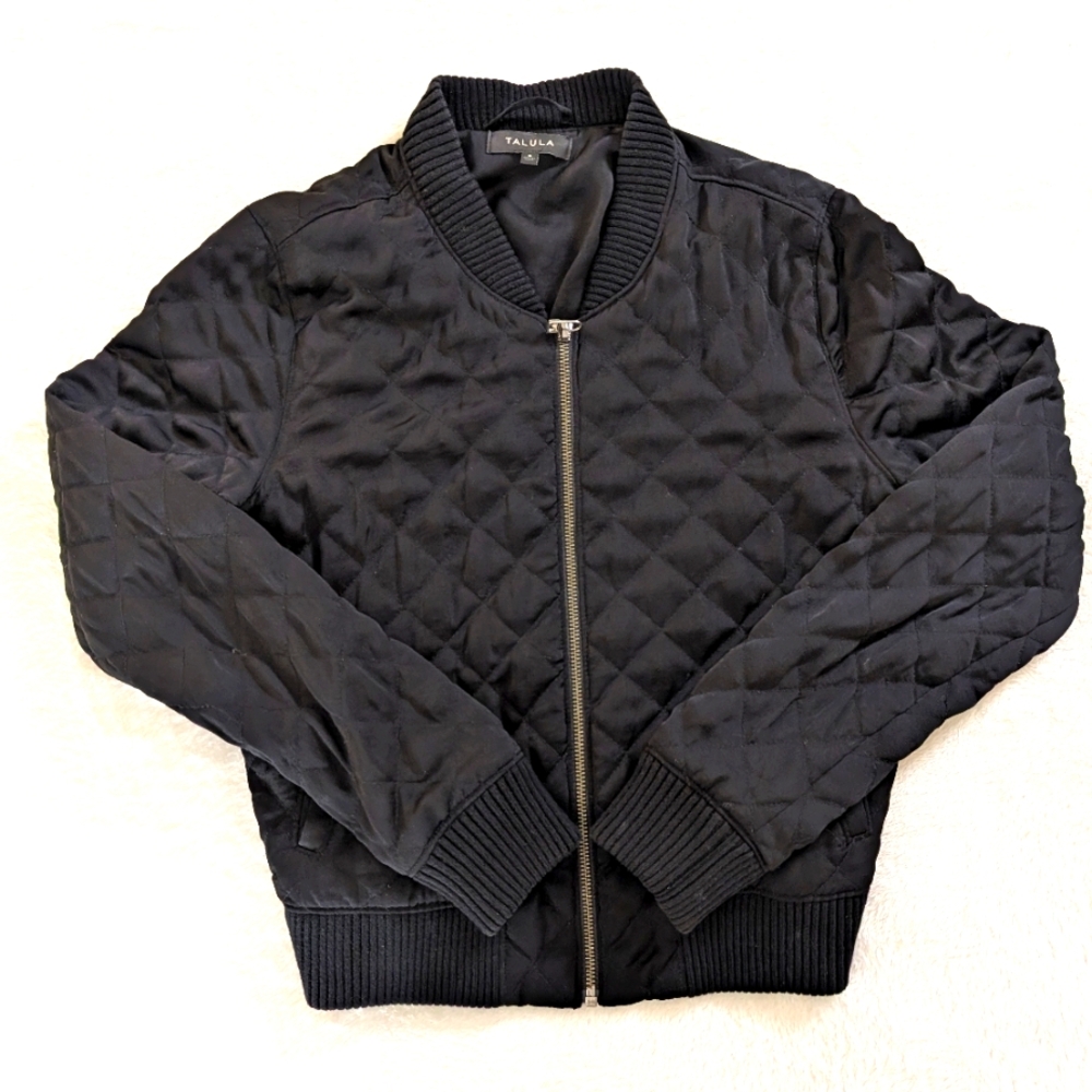 Talula Women’s Black Quilted Bomber Jacket Size Small Zip Front Lightweight